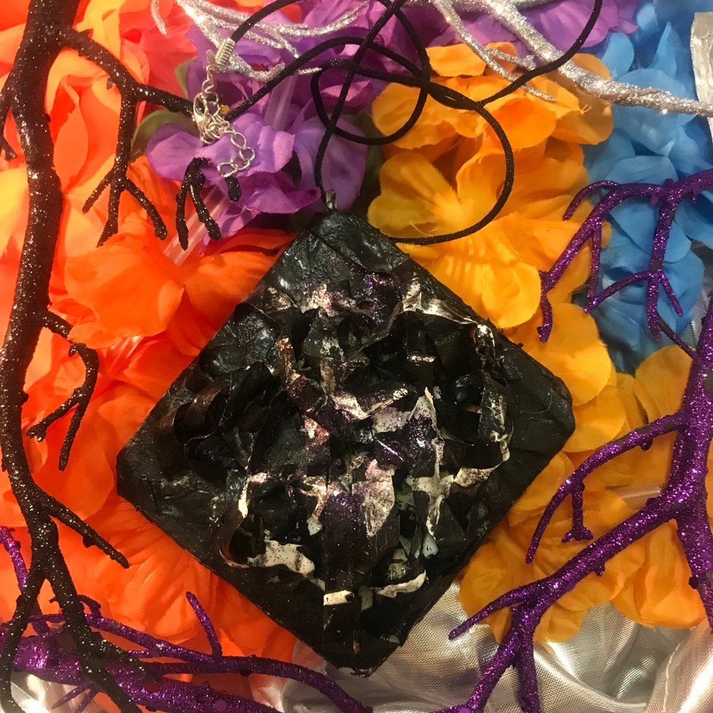 💜🖤Necklace💜🖤 - Picture 11 of 14